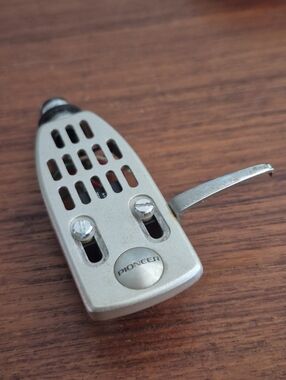 Vintage Pioneer Silver Turntable Headshell / Cartridge Mount